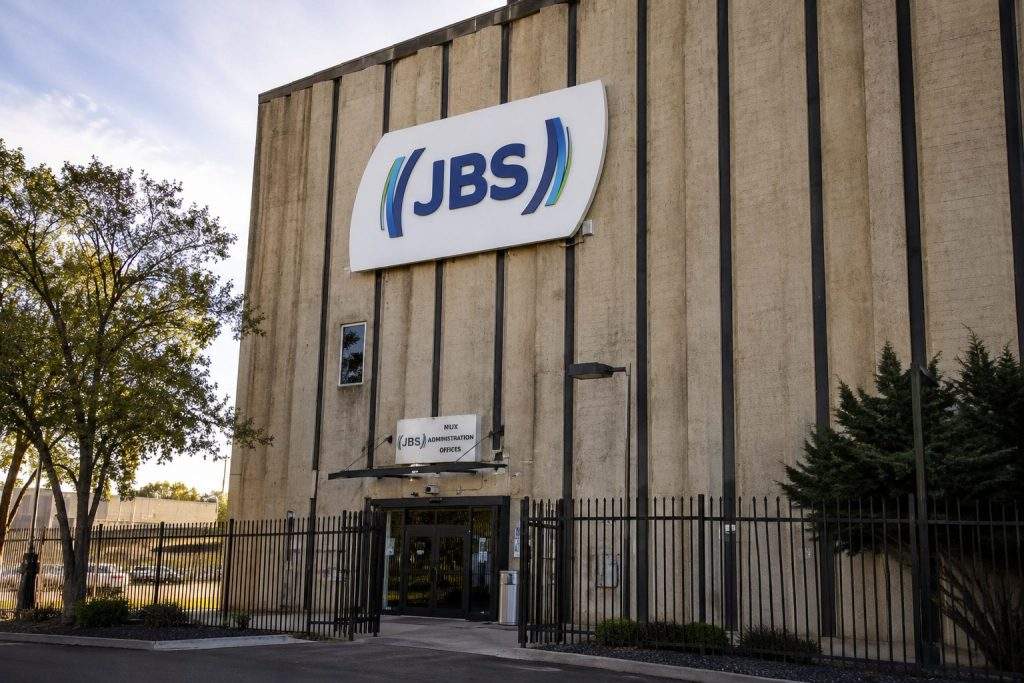 JBS shutdowns put pressure on U.S. beef as cattle prices rise