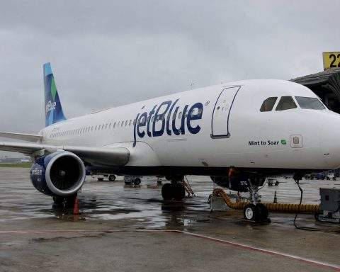 JetBlue drone incident at JFK puts risk focus on 3,000-foot airspace