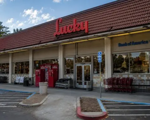 Lucky Supermarkets to shut Danville, San Francisco locations as Save Mart points to weak results