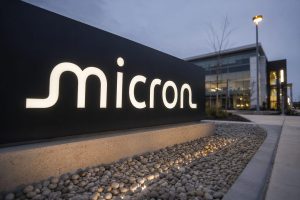 Micron (NASDAQ:MU) changes S&P 500 earnings math as terms on memory cash move draw questions