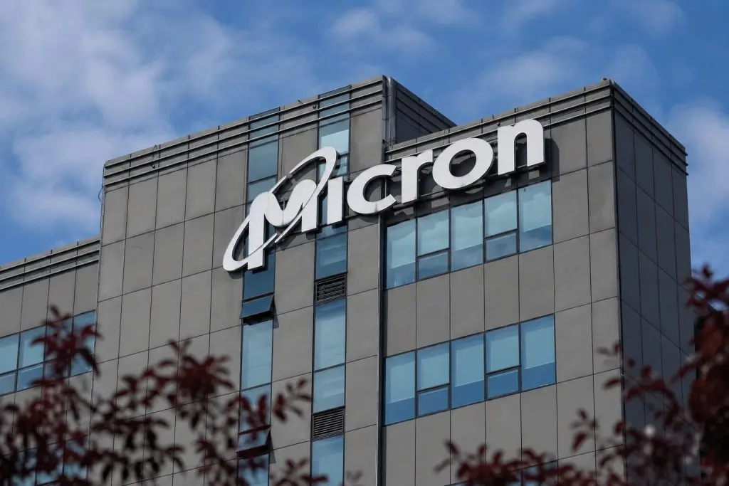 Micron Shares Reach All-Time High with AI Memory Demand in Focus Ahead of Earnings