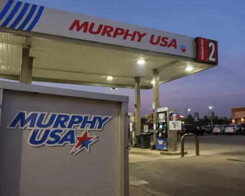 Murphy USA Shares Spike 10% After Casey’s Margin Surge Rattles Gas Station Sector