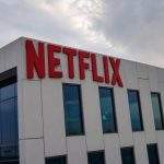 Netflix trades lower after M&A rumors and market holiday pause
