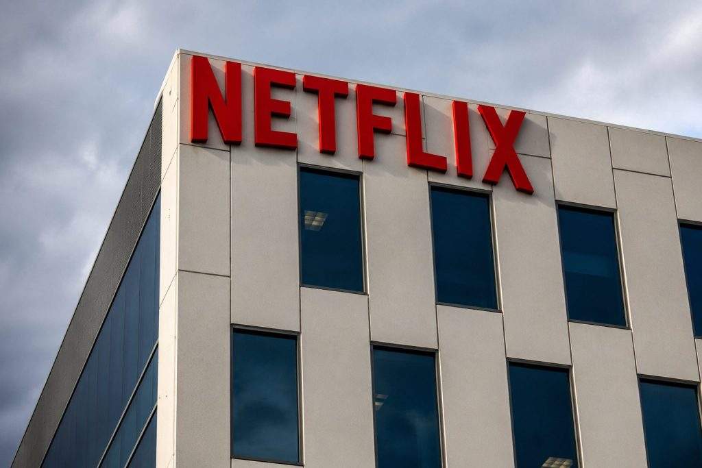Netflix’s $3 billion ad goal meets $272 billion stock loss