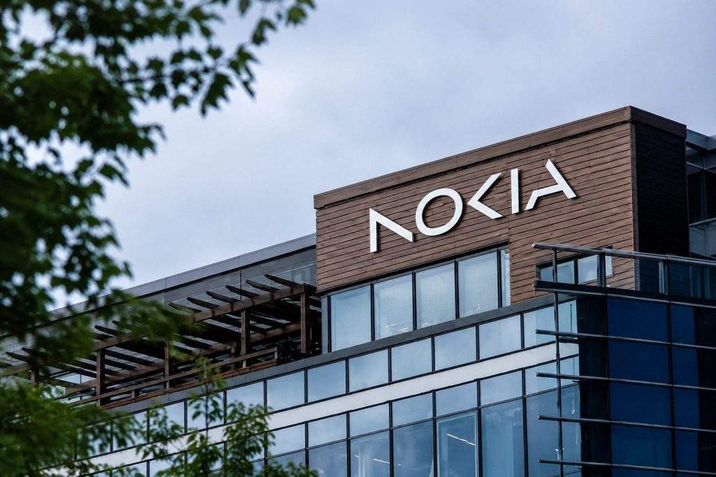 Nokia drops after fast AI rally, traders stay focused