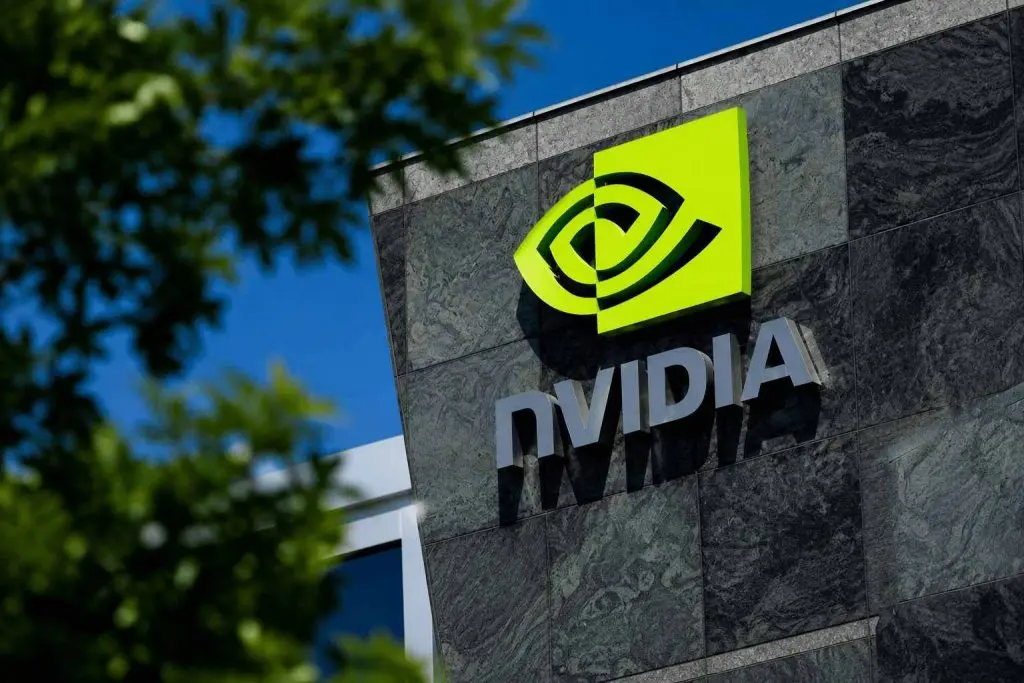 NVIDIA (NASDAQ: NVDA) Slips as Traders Eye Tight Levels Ahead of Next AI Test