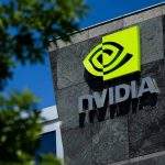 NVIDIA (NASDAQ: NVDA) Slips as Traders Eye Tight Levels Ahead of Next AI Test
