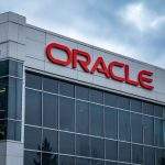 Oracle lags tech rebound as backlog schedule puts spotlight on cash shortage