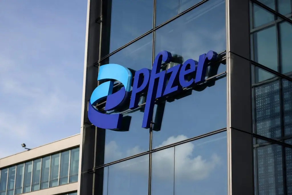 Pfizer (NYSE:PFE) churns as investors price in bigger cancer pipeline discount after Seagen drug miss