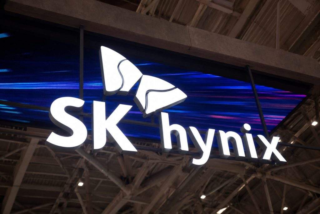 SK Hynix Tops Samsung as Korea’s AI Memory Trade Revalues