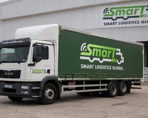 Smart Logistics Jumps 159% Before Nasdaq Halt