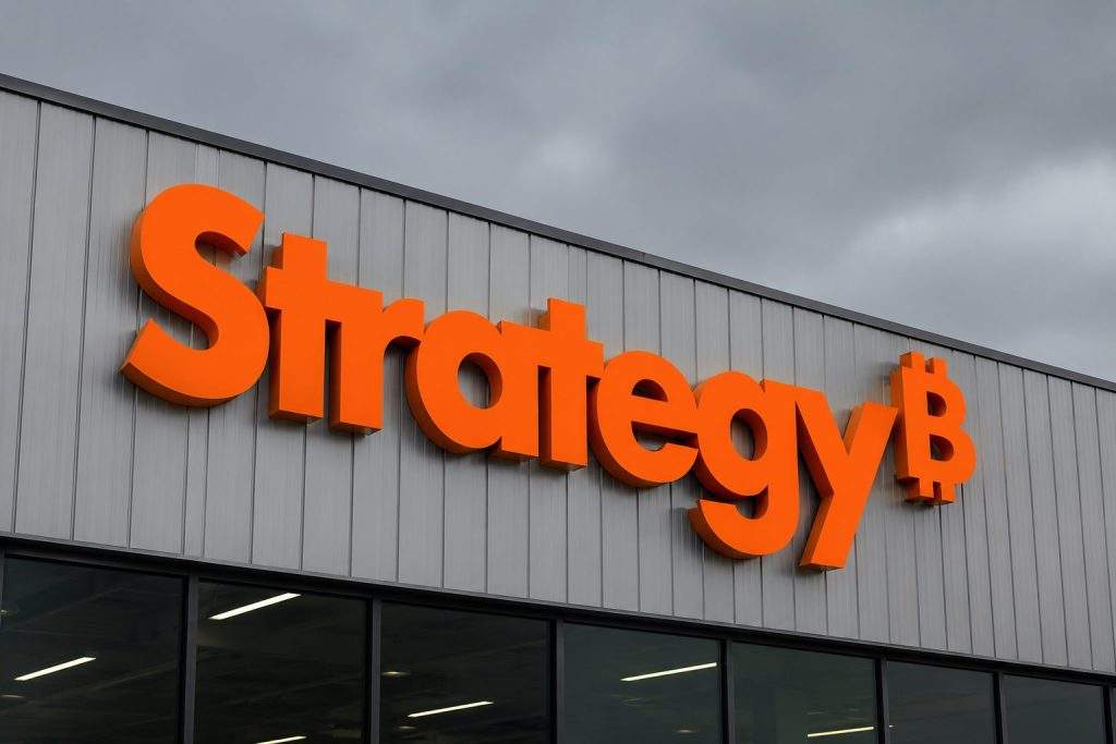 STRC preferred drop challenges Saylor’s bitcoin financing plan