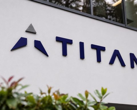 Titan Mining (TSX:TI) spikes 42% before market on Army graphite lease win