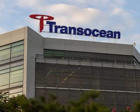 Transocean (NYSE:RIG) moves against sector as Valaris spread stays close to 3%