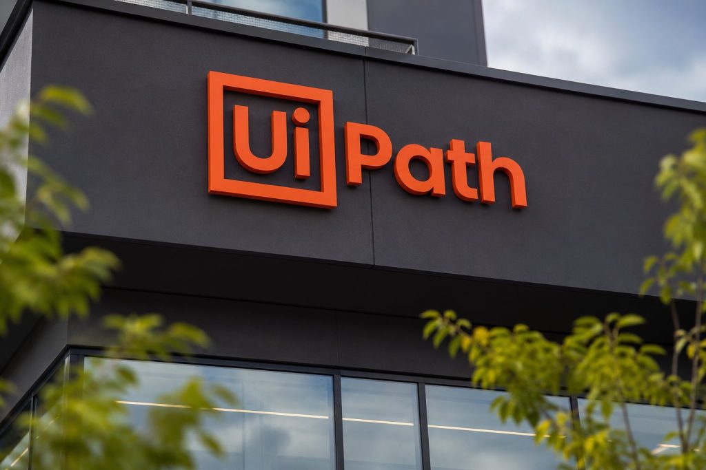 UiPath shares trade under buyback price ahead of annual meeting