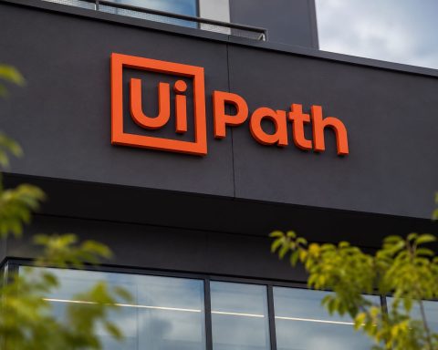 UiPath shares trade under buyback price ahead of annual meeting
