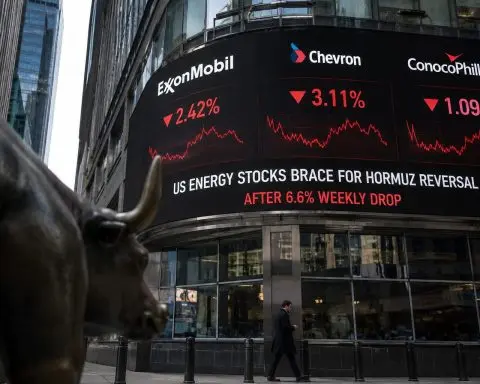 US Energy Shares Watch Strait of Hormuz After 6.6% Drop for the Week