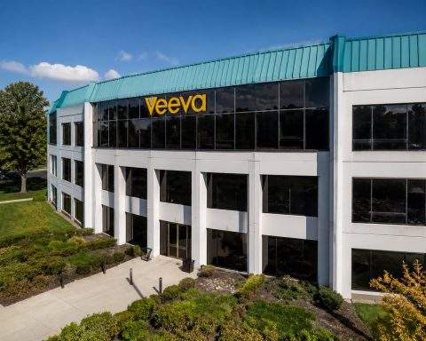 Veeva Shares Drop Despite Earnings Beat, Investors Eye AI Move