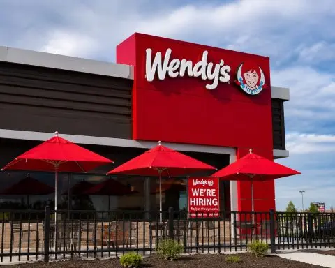 Wendy’s volume exceeds shares in meme move, adding pressure to turnaround numbers