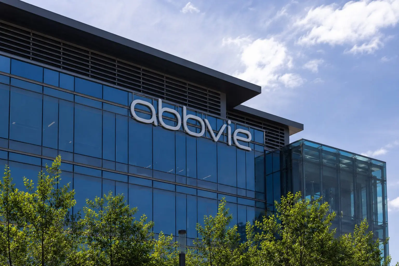 AbbVie beats analyst estimates and posts one-day value jump bigger than Apogee deal size