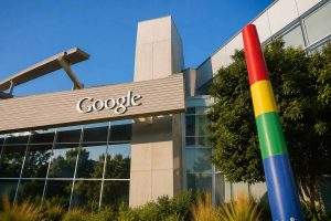 Alphabet (NASDAQ:GOOGL) shares fall ahead of earnings amid rising capex outpacing revenue gains