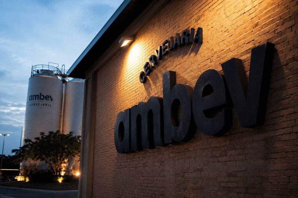 Ambev Shares Gain Ahead of Q2, While EBITDA Estimates Remain Tight