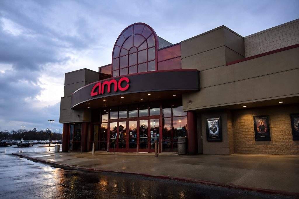AMC Entertainment (NYSE:AMC) shares recover, but share dilution exceeds rise in adjusted EBITDA