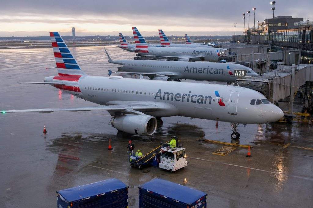 American Airlines (NASDAQ:AAL) maintenance expenses highlighted by AA108 disruptions ahead of earnings