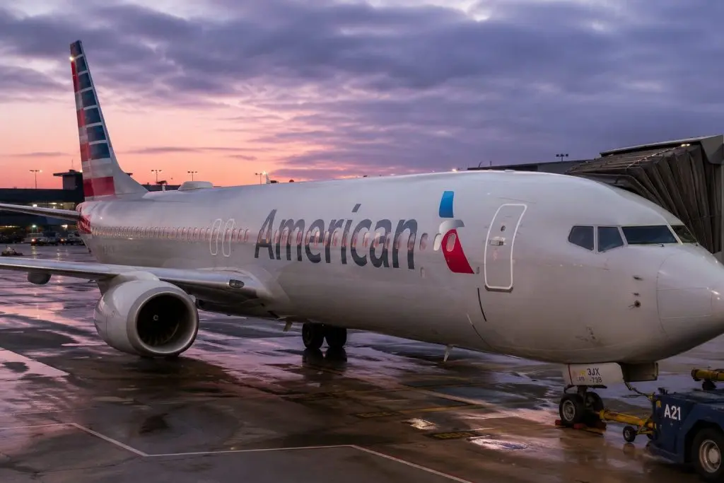 American Airlines (NASDAQ:AAL) under pressure as margins in focus following 12% weekly drop