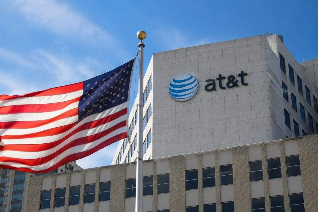 AT&T’s 12% Cash-Flow Yield Looks Toward Starlink and Earnings