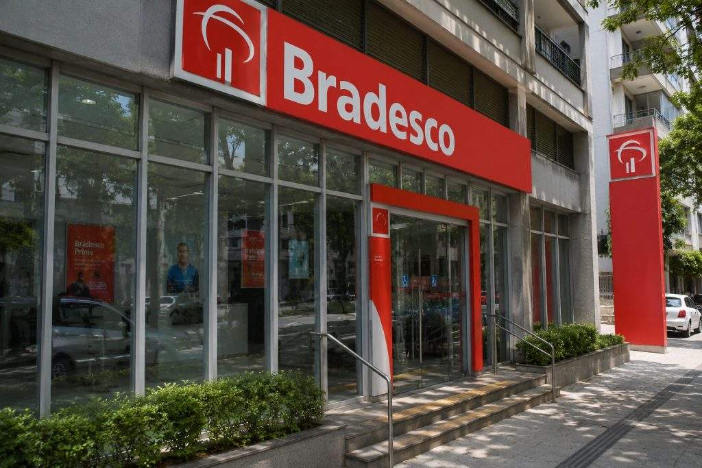 Banco Bradesco Rises 4% After Brazil Inflation Miss, R$7.6B Move