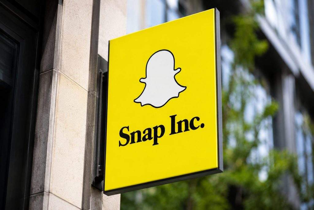 Snap trails Nasdaq—3% ad growth in focus for next move