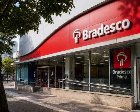 Banco Bradesco (NYSE:BBD; BVMF:BBDC4) ADR Rises Even as Local Shares Drop on Real’s Strength