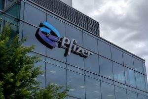Pfizer (NYSE:PFE) Faces New Patent Claim After $96 Billion in COVID Vaccine Revenue