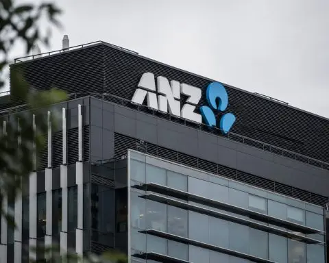 ANZ Group Holdings (ASX:ANZ) Puts NZ$2.9 Billion Value on New Zealand Farm Efficiency