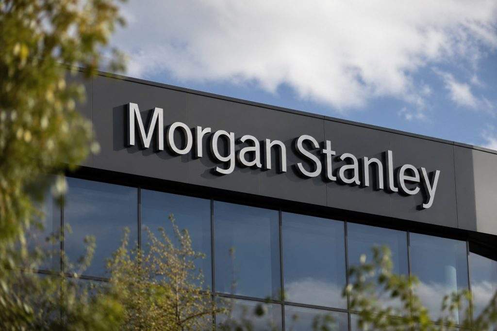 Morgan Stanley (NYSE:MS) Shares Dip with Investors Eyeing IPO Wealth Inflows Pending Fee Conversion