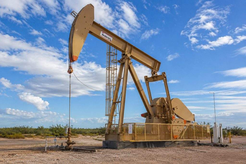 Oil Jumps 11%, Raising Fresh Questions for Fed After Softer U.S. Inflation Data