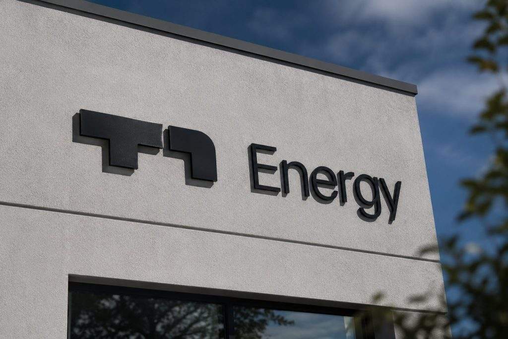 T1 Energy drops as market watches convertible notes and warrant deadline