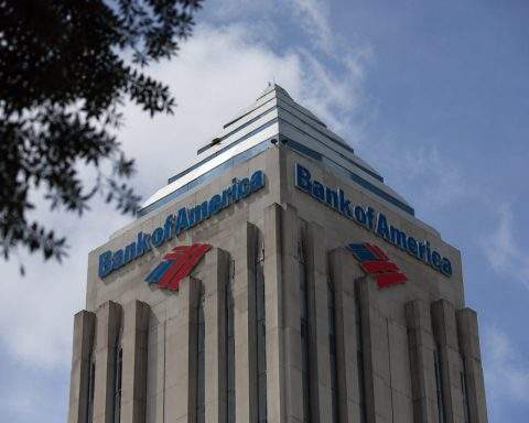 Bank of America shares dip as market attention shifts to NII growth amid valuation premium