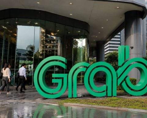 Grab (NASDAQ:GRAB) shares recover while expanding loan book puts cash reserves to the test