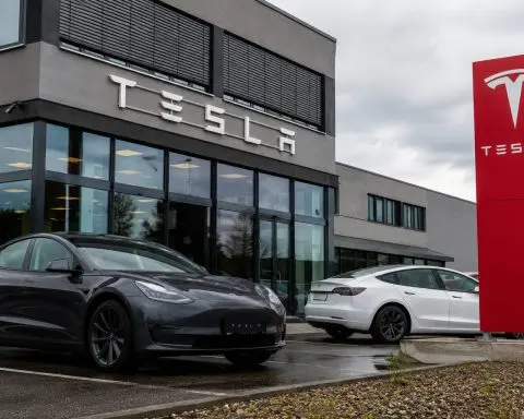 Tesla (NASDAQ:TSLA) earnings highlight $3.4 billion shift in cash flow