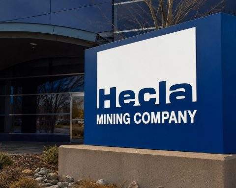 Hecla Mining (NYSE:HL) rallies 7%, leaving cash flow as the next test