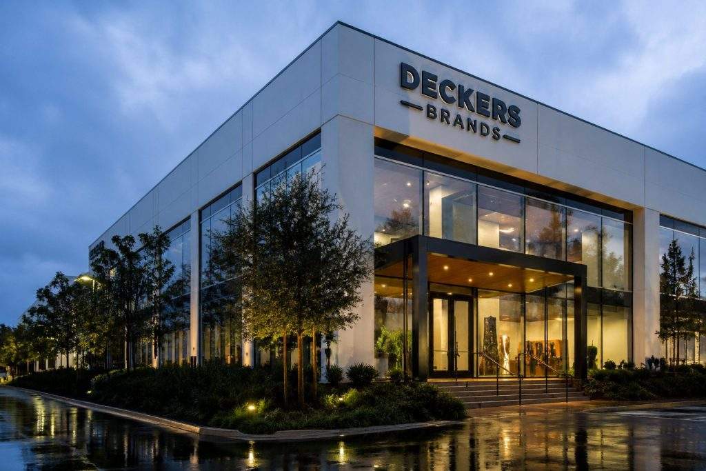 Deckers Outdoor (NYSE:DECK) falls after stock buybacks boost EPS amid earnings drop