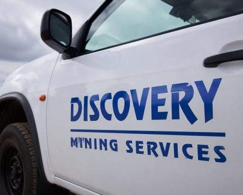 Discovery Mining stock adds C$650 million as new name starts on TSX