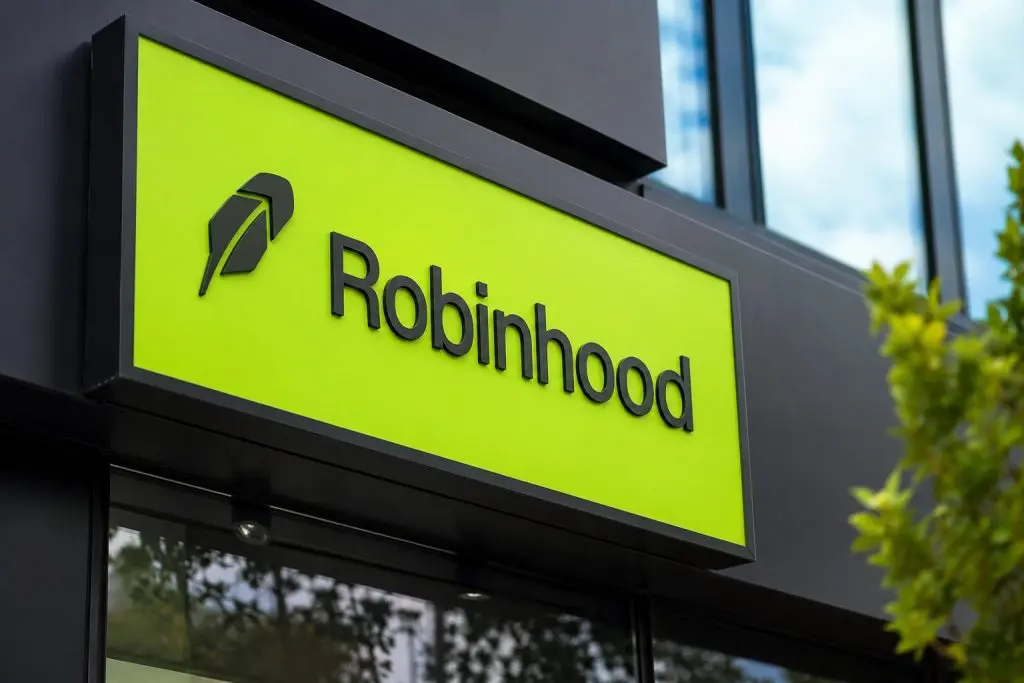 Robinhood (NASDAQ:HOOD) shares rise after June trading pace tops May