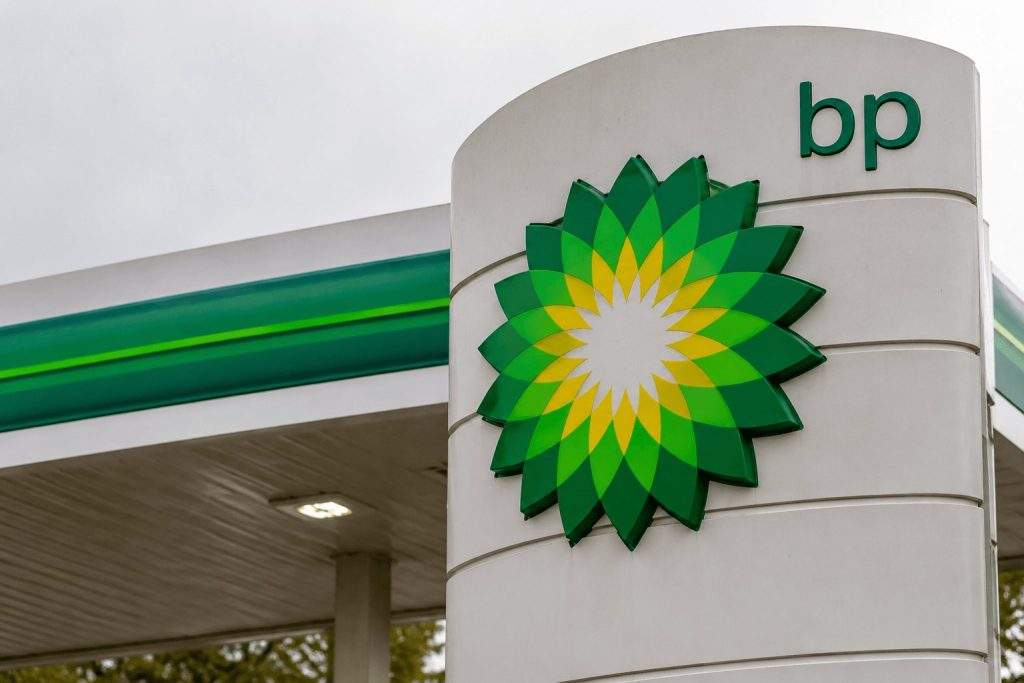 BP Stock Jumps 2% Before Q2 Update — The Cash Test Behind Its Shell Catch-Up