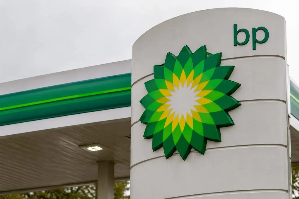 BP Stock Jumps 2% Before Q2 Update — The Cash Test Behind Its Shell Catch-Up