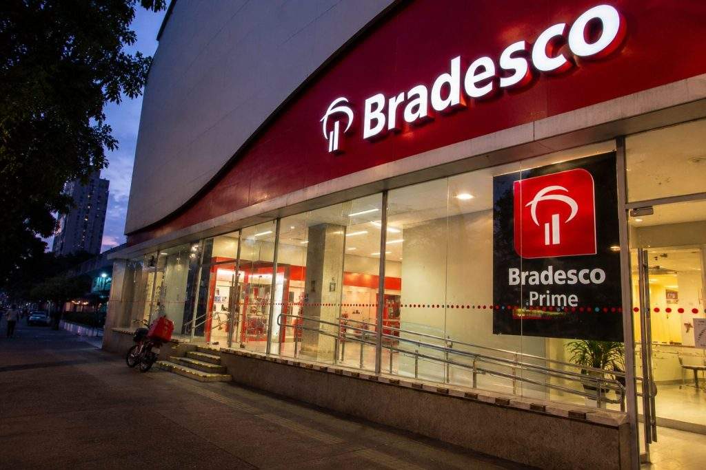 Bradesco (BVMF:BBDC4) up 3.4% on the day as holders see 5.3% gross return