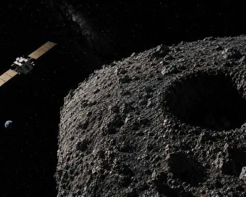 Tianwen-2 Quasi-Moon Image Packs Kilometer Surprise and 29 Billion Yuan Market Move