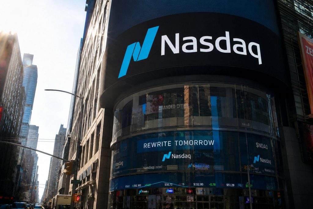 Nasdaq Futures Rise on Chips, Traders Wary After Iran Shock